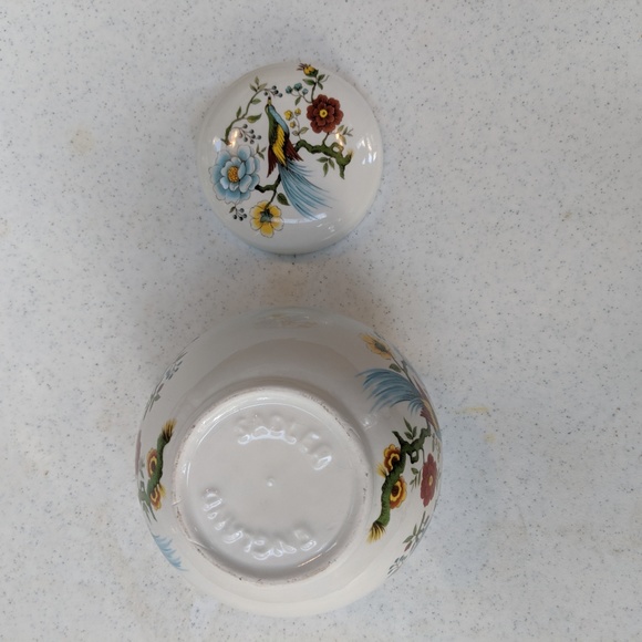 Container - Picture 2 of 2